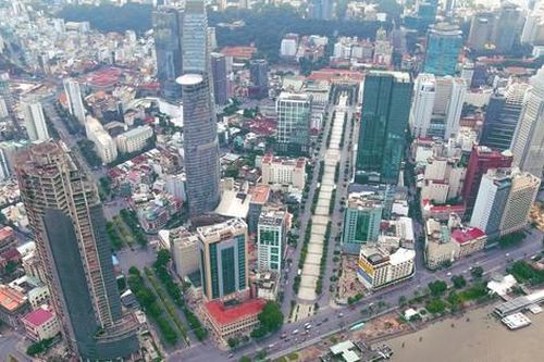 TPHCM muốn làm mái che nắng ở phố đi bộ Nguyễn Huệ, công viên Bến Bạch Đằng
