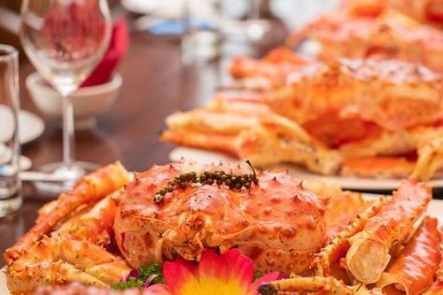 Thực hư một bữa ăn cua hoàng đế giá 20 triệu đồng