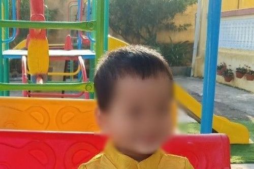 Cuộc điện thoại của bác sĩ giúp cậu bé thoát viễn cảnh ung thư và mặc cảm