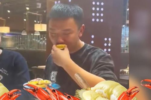 7 thực khách 'càn quét' 300 con cua, 80 cốc chè ở quán buffet