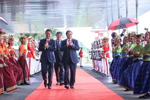 Thủ tướng Phạm Minh Chính tới Indonesia dự hội nghị