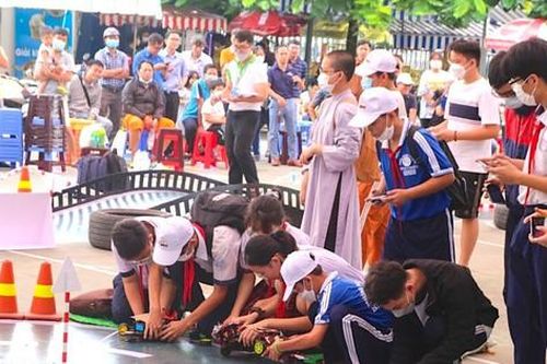 Phát động cuộc thi STEM Robot Challenge lần thứ 7