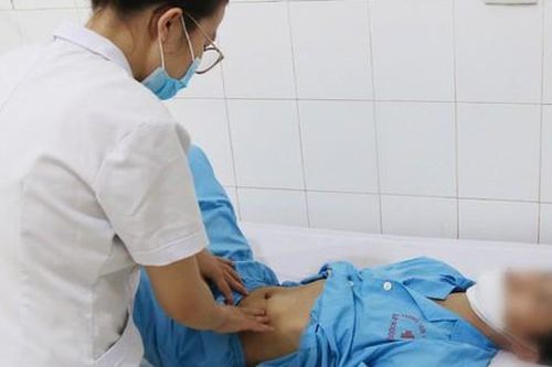 Người đàn ông ở Phú Thọ thủng dạ dày do tự ý dùng thuốc xương khớp