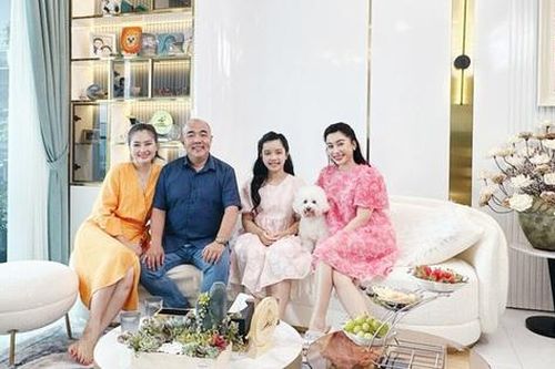 'MC nức tiếng miền Tây' hé lộ lý do ở ẩn và không gian sống sang chảnh