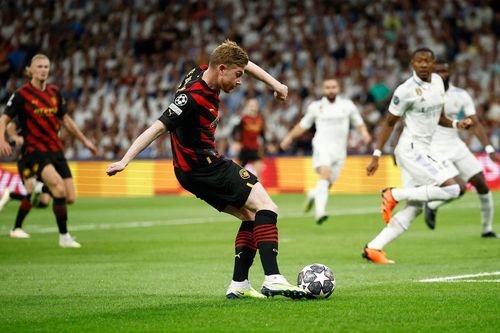 Vì sao công nghệ không thể xác định bàn thắng sai luật của De Bruyne