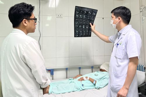 Người phụ nữ mắc khối u to hơn cả đầu