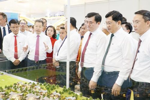 Hành lang kinh tế Đông-Tây: Thông nhưng chưa thoáng - Bài 3: Gỡ nghẽn từ cơ chế liên vùng