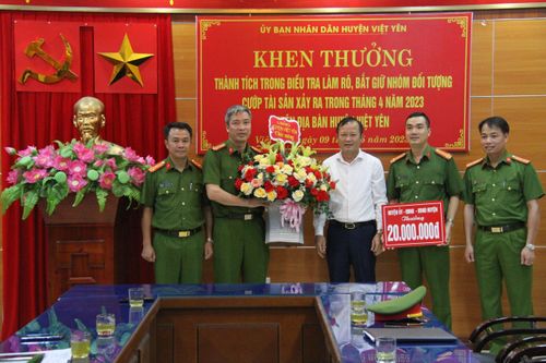 Bắc Giang thưởng 'nóng' tập thể phá chuyên án cướp giật tài sản