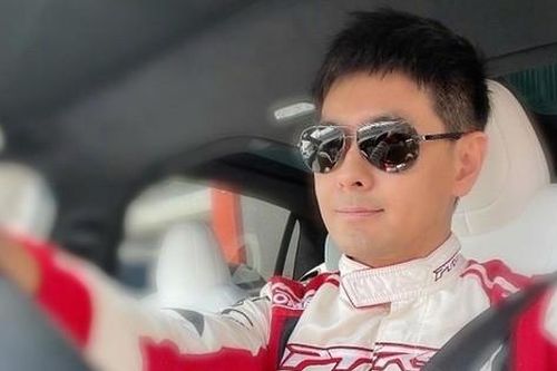 Lâm Chí Dĩnh trở lại trường đua xe sau vụ tai nạn kinh hoàng