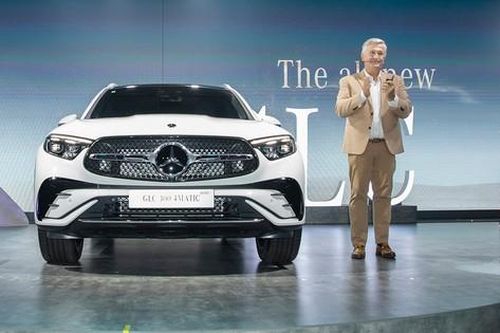 Mercedes-Benz duy trì nhà máy sản xuất ô tô tại TP HCM