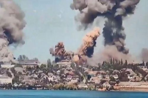 Video Nga phá hủy hàng loạt nhà kho của Ukraine