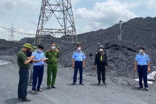 'Bà trùm' buôn thuốc nổ và chuyện cựu lãnh đạo sở ở Thái Nguyên bị truy tố