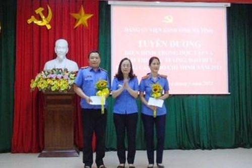 VKSND tỉnh Hà Tĩnh tuyên dương 2 tập thể, 5 cá nhân tiêu biểu