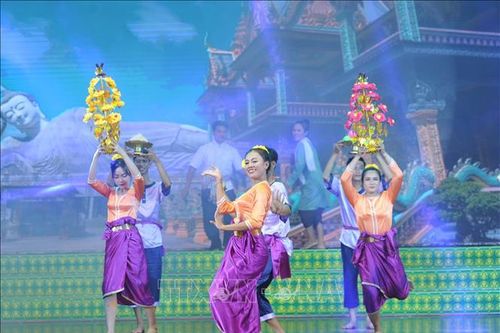 Múa truyền thống ở Nam Bộ: Từ vốn quý văn hóa đến sản phẩm du lịch