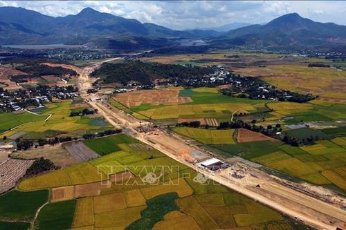Giải phóng mặt bằng cao tốc Vạn Ninh - Cam Lộ chưa đảm bảo tiến độ