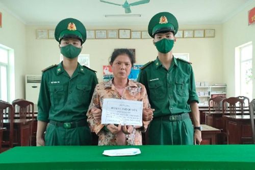 Cất giấu ma túy trong sạp hàng trái cây để bán kiếm lời