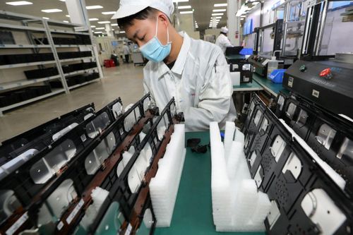 Chuyên gia pin châu Âu lo ngại trước sự phát triển quá nhanh của ngành pin Trung Quốc