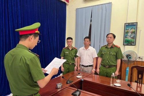 Khởi tố Phó Giám đốc Sở; Giám đốc chi nhánh Văn phòng Đăng ký đất đai; cán bộ tài nguyên, môi trường
