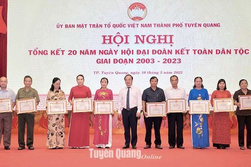 Thành phố Tuyên Quang tổng kết 20 năm Ngày hội đại đoàn kết toàn dân tộc