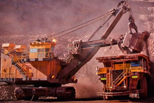 Dự báo giá quặng sắt năm 2023 sẽ giảm gần 30%