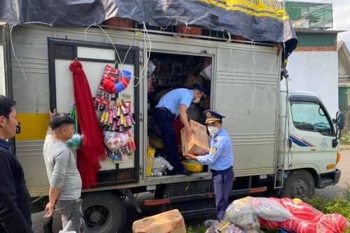 Thu giữ hàng ngàn sản phẩm giả mạo nhãn hiệu đã được bảo hộ