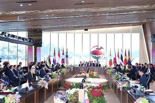 Lãnh đạo ASEAN nhất trí tăng cường năng lực, hiệu quả thể chế