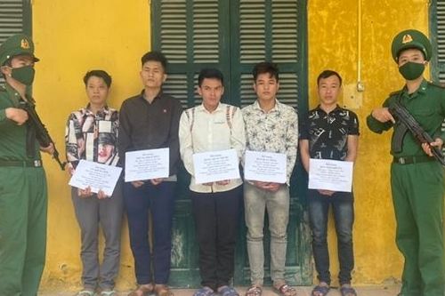Phát hiện 2 vụ tổ chức, môi giới cho người khác xuất, nhập cảnh trái phép