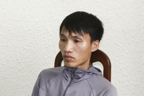 Khởi tố đối tượng buôn bán hàng cấm