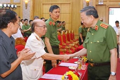 Đẩy mạnh đấu tranh ngăn chặn tin xấu độc, xuyên tạc chống phá Đảng, Nhà nước