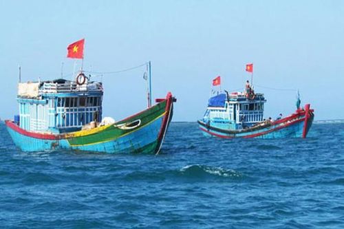Động viên ngư dân bám biển trước lệnh cấm đánh bắt cá phi lý của Trung Quốc trên Biển Đông