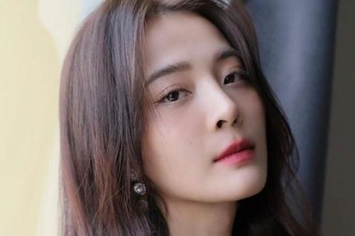 Diễn viên Karen Nguyễn tiết lộ hành trình làm mẹ bỉm 'dở khóc dở cười'