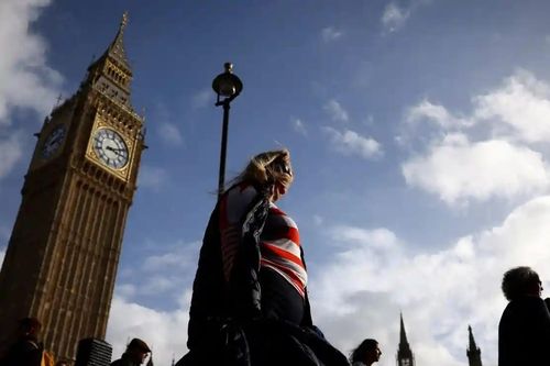 Đồng hồ Big Ben thoáng ngừng chạy