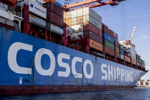 Đức cho công ty Trung Quốc mua cổ phần cảng Hamburg bất chấp tranh cãi