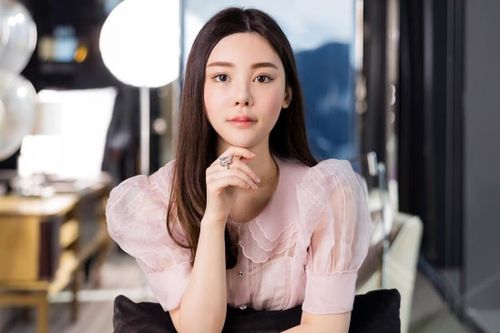 Gia đình người mẫu Abby Choi in 3D tái tạo khuôn mặt cho đám tang