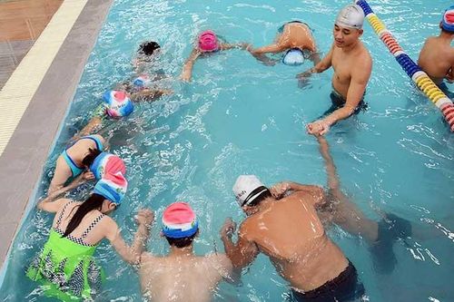 Phòng chống đuối nước cho trẻ em dịp hè