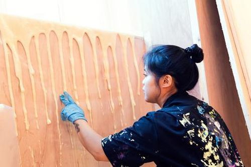 Nữ nghệ sĩ người Mỹ gốc Việt với những tác phẩm điêu khắc trị giá lên tới 40.000 đôla