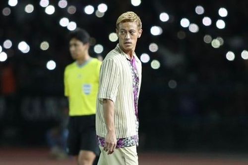 HLV Keisuke Honda chia tay bóng đá Campuchia