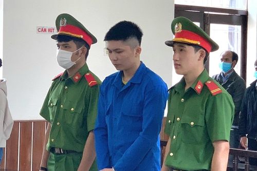 Nam thanh niên lãnh 18 năm tù vì đâm chết cha ruột