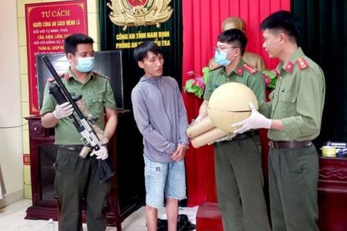 Nam Định: Bắt giữ đối tượng sản xuất và kinh doanh pháo nổ
