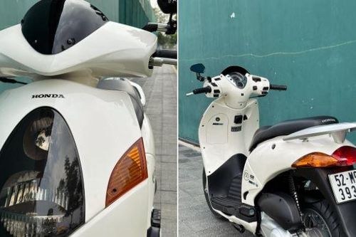 Xe máy Honda @150 đi 19 năm bán lại đắt ngang giá SH Mode 2023