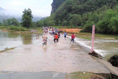 Nữ công nhân ở Thanh Hóa bị nước cuốn trôi trong đêm