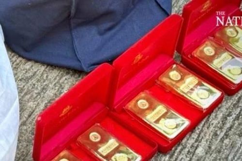 Cựu sư trụ trì Thái Lan biển thủ, chôn hàng triệu USD và vàng thỏi sau chùa