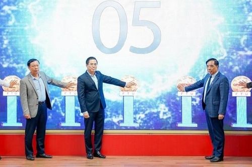Ra mắt Cổng Sách điện tử phục vụ giảng viên, sinh viên