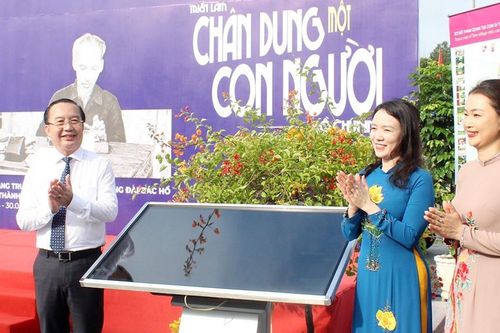 Triển lãm chuyên đề 'Hồ Chí Minh – Chân dung một con người'