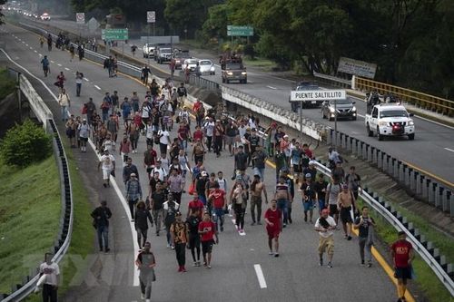 Mexico: Mỹ đã trục xuất hơn 2,8 triệu người di cư ở cửa khẩu biên giới