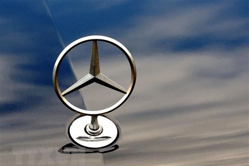 Đức: Nổ súng tại nhà máy Mercedes khiến 2 người thương vong