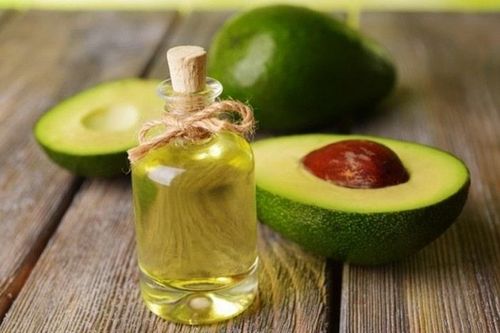 Những loại tinh dầu giúp tóc suôn mượt, đẹp tự nhiên