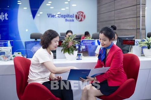 Bản Việt giảm lãi vay, cộng lãi tiết kiệm cho các hộ kinh doanh
