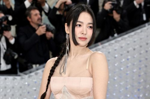 Bằng chứng cho thấy Song Hye Kyo đã vượt xa chồng cũ: Giành Baeksang, tham dự Met Gala và hơn thế nữa