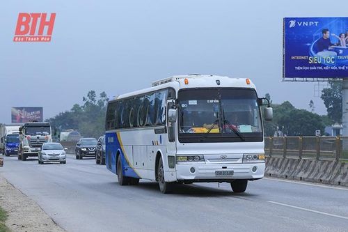 Tăng cường quản lý hoạt động vận tải hành khách bằng xe ô tô